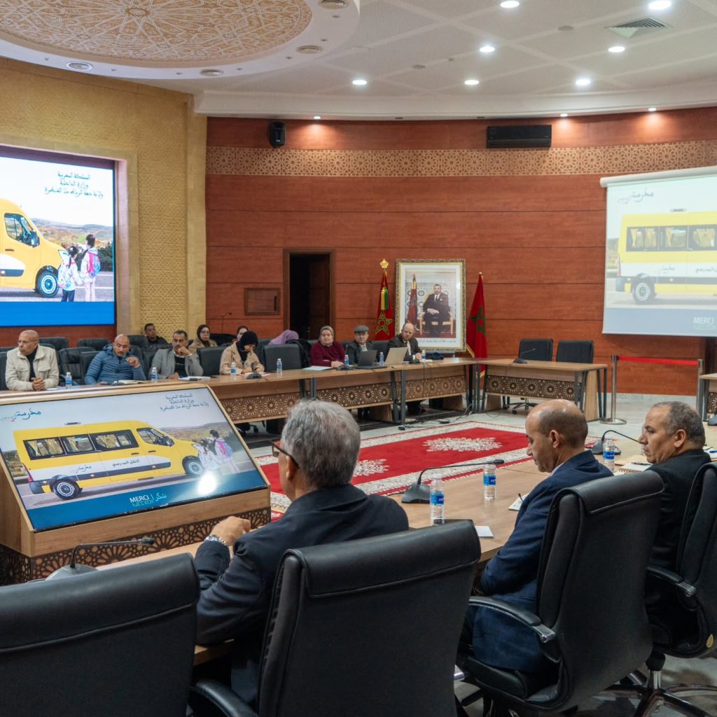 Réunion consacrée au transport scolaire dans la province de Sidi Kacem
